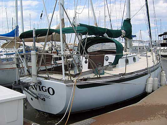 Cockpit view or "Navigo" Creekmore 34 sailboat